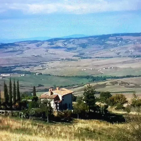 Poggio Bicchieri 팜스테이 *